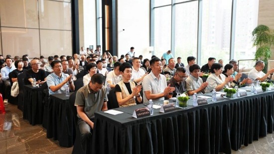 亚洲人成图片小说网站